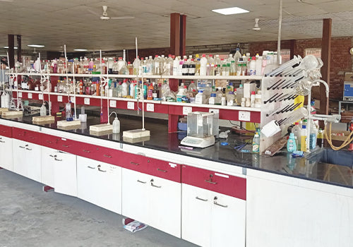 Combining Science & Technology - Labs at Selzer